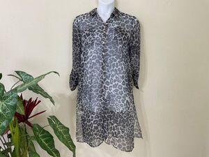 Rafaella Lightweight Sheer Duster women size Lg. Cover button up roll tab sleeve